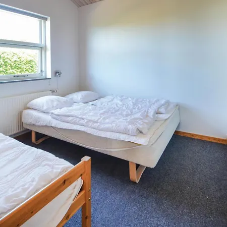 Awesome In Spottrup With Sauna Vakantiehuis *